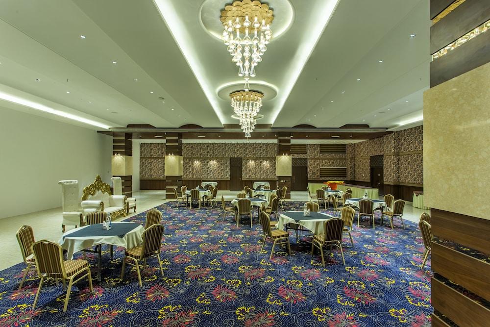 Hotel Abika Elite Ujjain Exterior photo