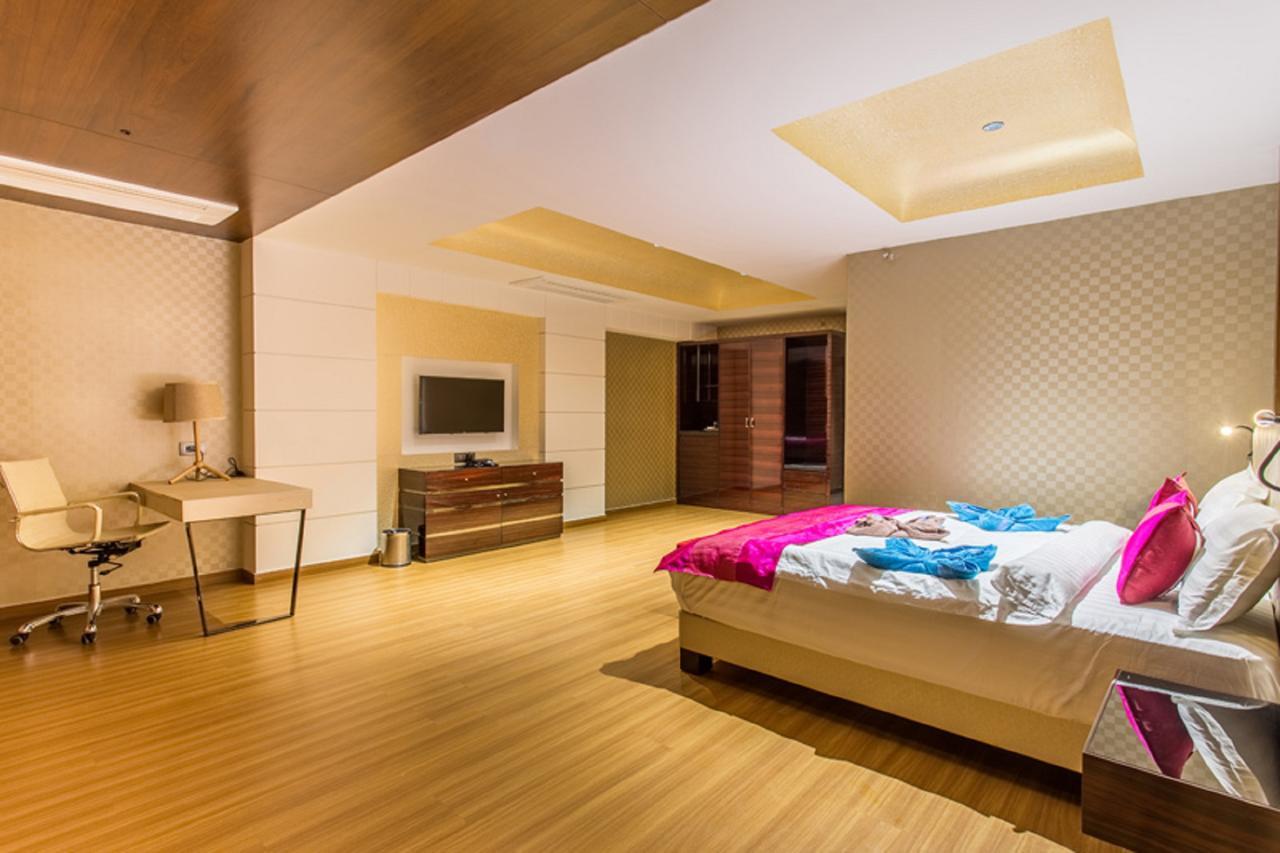 Hotel Abika Elite Ujjain Exterior photo